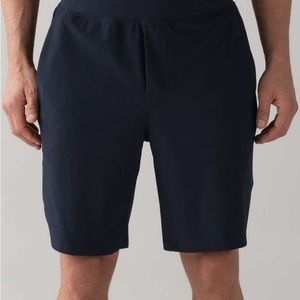 lululemon Twill Chill Short Navy blue size M